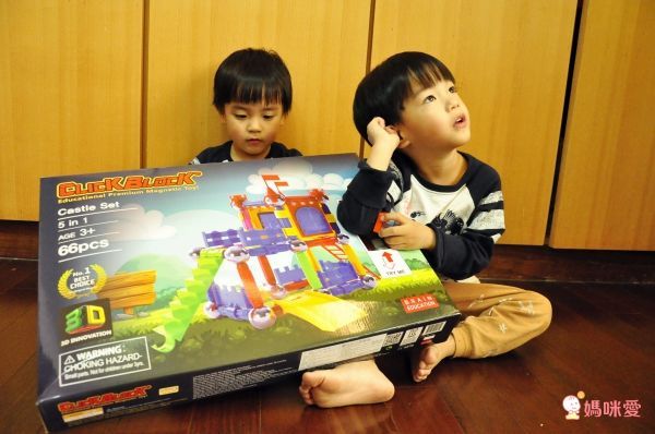 韓國 MagKinder x Click Block - [福利品]科學磁力棒-童趣城堡-66件組