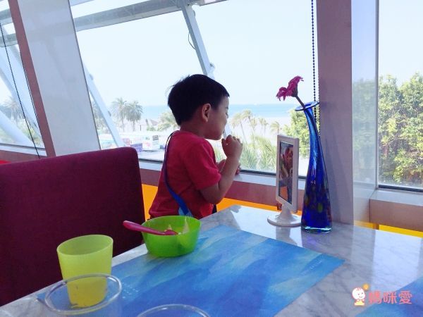 旗津道沙灘酒店