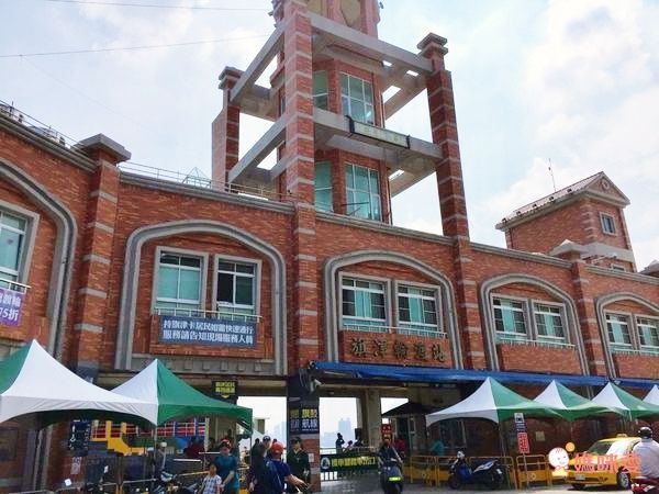 旗津道沙灘酒店