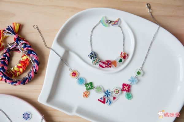 香港4M創意玩具 - 粉彩串珠吊飾 Shrink Dinky Beads-3條手鍊