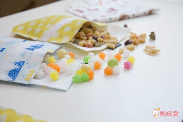 ENJOY 101 - 手拿型-矽膠布環保食物袋-藍色山脈 (S(18x18cm))