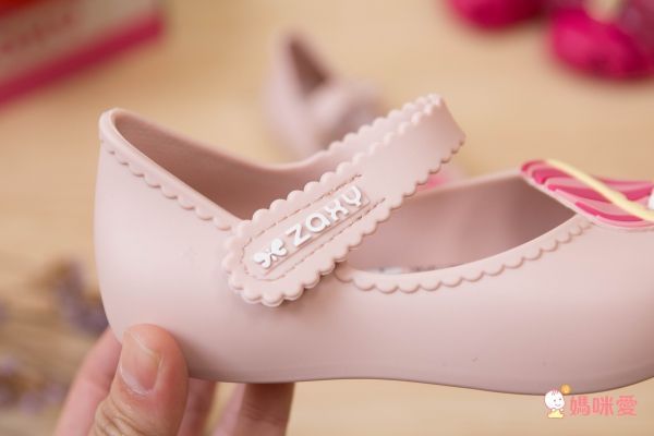 巴西 ZAXY 香香鞋