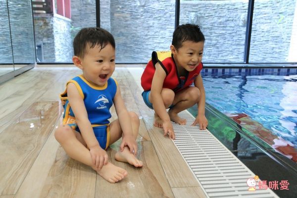 #3363 英國媽咪最愛！ Konfidence 浮力夾克＆泳衣，讓寶貝愛上游泳！