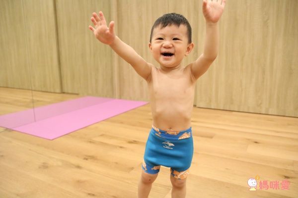 #3363 英國媽咪最愛！ Konfidence 浮力夾克＆泳衣，讓寶貝愛上游泳！