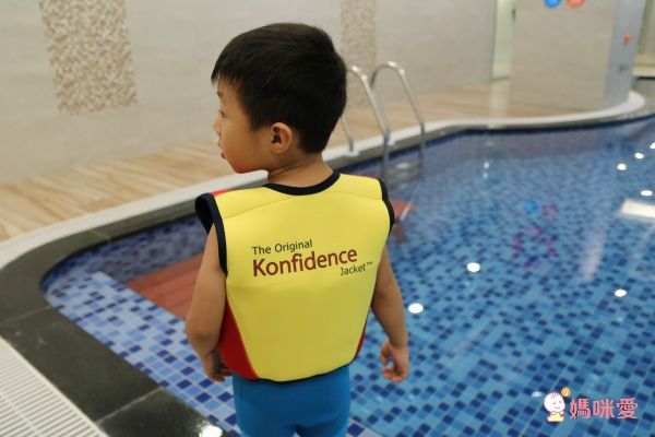 #3363 英國媽咪最愛！ Konfidence 浮力夾克＆泳衣，讓寶貝愛上游泳！