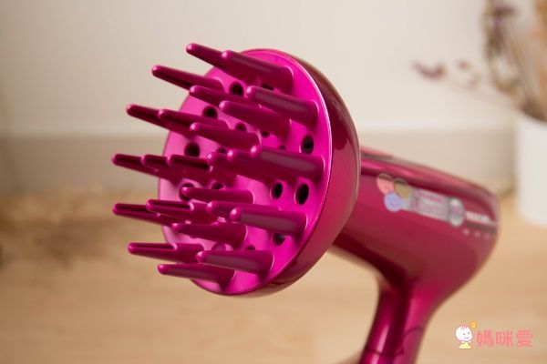 【日本TESCOM】白金奈米膠原蛋白吹風機 / 雙電壓負離子吹風機