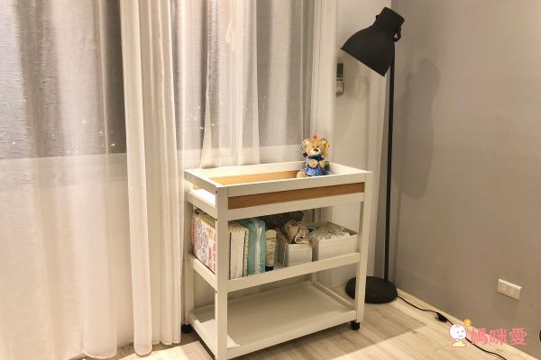 LEVANA 多功能尿布台 X 木製尿布台