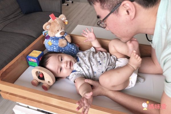 LEVANA 多功能尿布台 X 木製尿布台