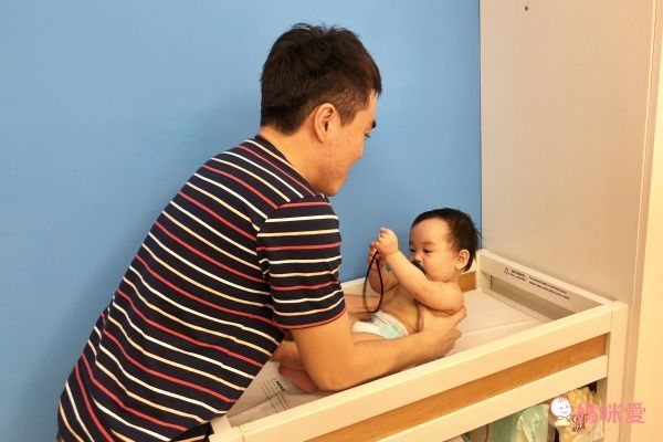 LEVANA 多功能尿布台 X 木製尿布台