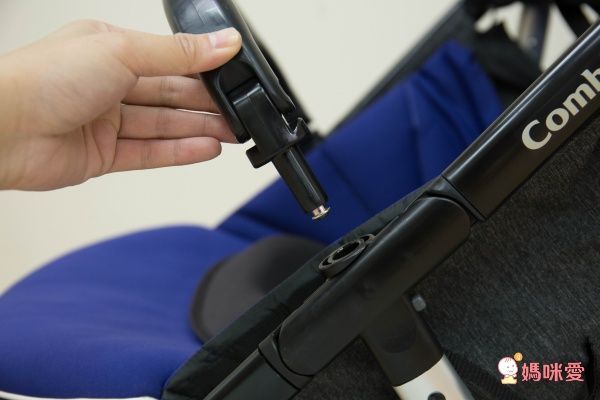 日本 Combi Trio美型單手秒收輕量三輪車款