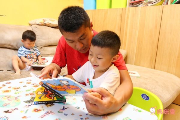 Maisy's Race Car 小鼠波波系列