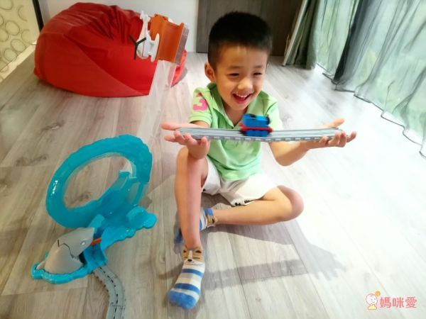 【Thomas 湯瑪士小火車】 滿299元即贈電影 DVD！