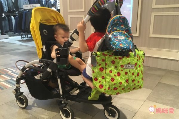 HUGGER - 媽媽包-歡樂鳥