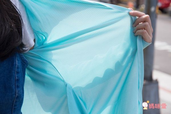 貝柔 Peilou - 日本水潤白抗UV保濕防曬外套-莓果粉