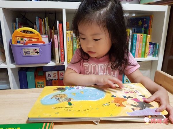 上誼文化聖誕禮物書7折起❤世界經典繪本套組☆穿越時空☆0～6歲各國大小朋友都愛讀！