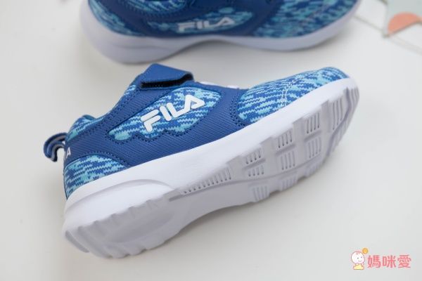 限時75折!義大利FILA童鞋✭日本足部矯正醫師推薦!輕量透氣,抗菌防臭