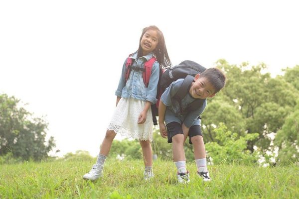 niizo 小學生清新風護脊書包