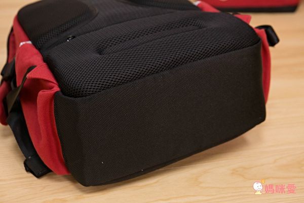 niizo 小學生清新風護脊書包