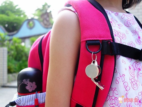 niizo 小學生清新風護脊書包