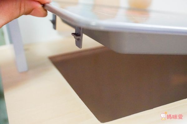 荷蘭 New Classic Toys - 超人氣推薦-聲光小主廚-櫻花粉-(含配件12件)