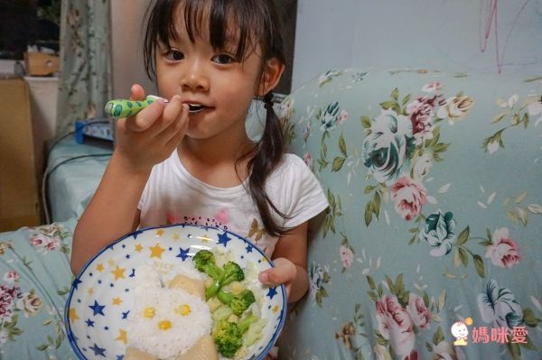 百變療癒♡料理食譜♡卡哇伊便當、麵包、造型餅乾、甜點自己做！不怕食安風暴！