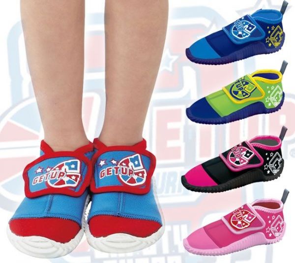 安心玩水必備!日本直送救生衣 / 防曬泳衣 / 防滑海灘鞋!