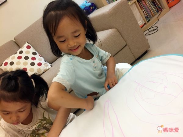 相見恨晚!【美國 Crayola 繪兒樂】可水洗系列 ❤ 彩色筆╱蠟筆╱印章筆