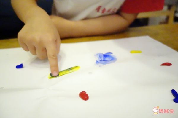 相見恨晚!【美國 Crayola 繪兒樂】可水洗系列 ❤ 彩色筆╱蠟筆╱印章筆