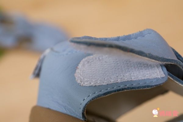 英國 shooshoos 真皮手工涼鞋/學步鞋