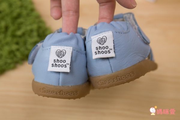 英國 shooshoos 真皮手工涼鞋/學步鞋