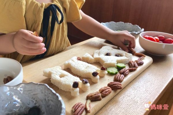 澳洲 【Little Lunch Box】小小午餐盒 x 保冷便當袋 x 吐司壓模