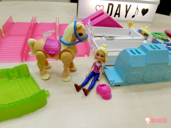 新年降價～再送滿額贈【雀兒喜 Barbie 芭比娃娃】☞ 滿 $299 送雀兒喜貼紙本