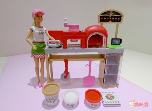 新年降價～再送滿額贈【雀兒喜 Barbie 芭比娃娃】☞ 滿 $299 送雀兒喜貼紙本