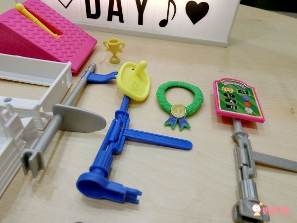 新年降價～再送滿額贈【雀兒喜 Barbie 芭比娃娃】☞ 滿 $299 送雀兒喜貼紙本