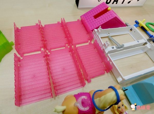 新年降價～再送滿額贈【雀兒喜 Barbie 芭比娃娃】☞ 滿 $299 送雀兒喜貼紙本