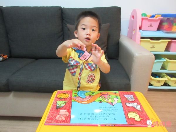 暑期降價35折起！【上人文化遊戲書】驚奇立體書 / 紙偶操作書 / 小寶寶驚奇大拉頁書