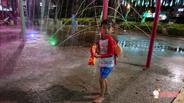 日本設計 D BY DADWAY 高品質兒童防曬泳衣