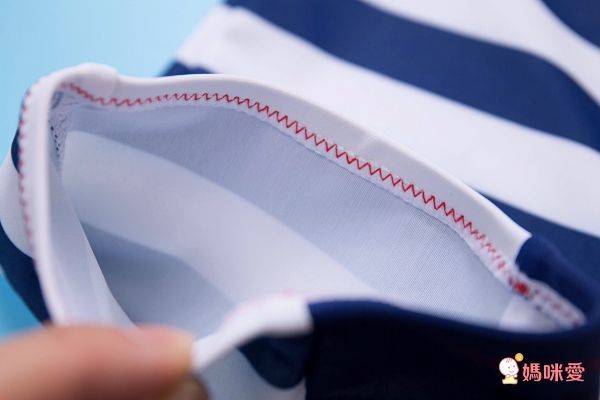 日本設計 D BY DADWAY 高品質兒童防曬泳衣