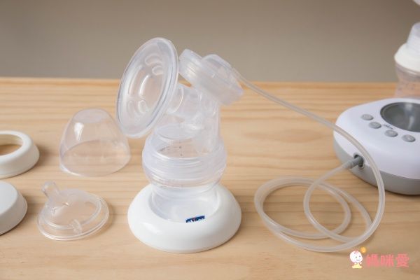 義大利Chicco 電動吸乳器、蒸氣消毒鍋