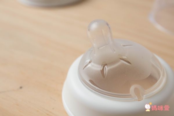 義大利Chicco 電動吸乳器、蒸氣消毒鍋