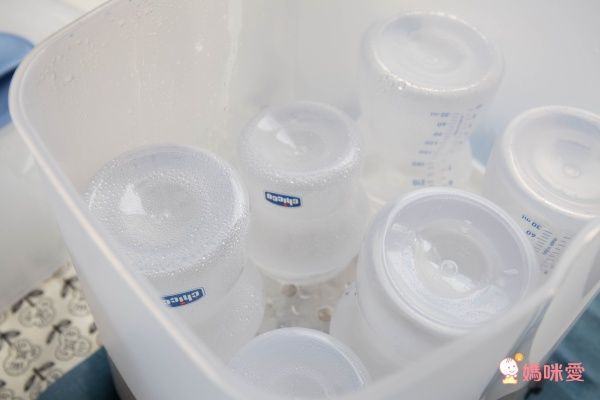 義大利Chicco 電動吸乳器、蒸氣消毒鍋