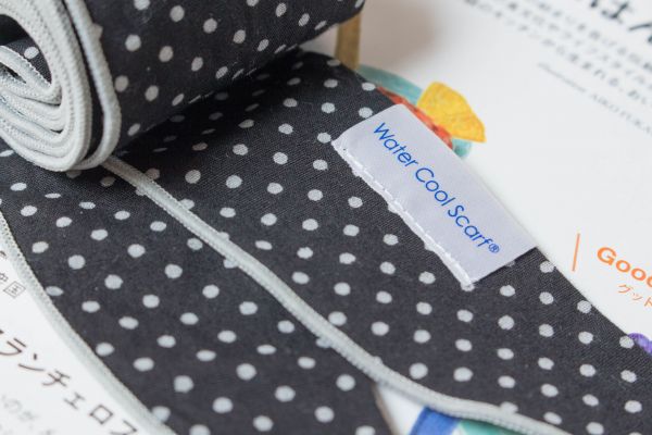 日本 ITOYA 急速消暑冰晶降溫圍巾