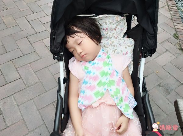 日本 SHF 白熊涼感降溫圍巾