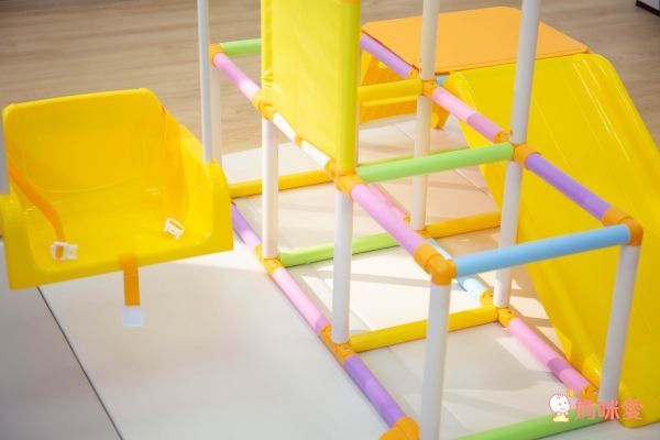 NONAKA WORLD - 【降價65折優惠】可收納滑梯鞦韆組