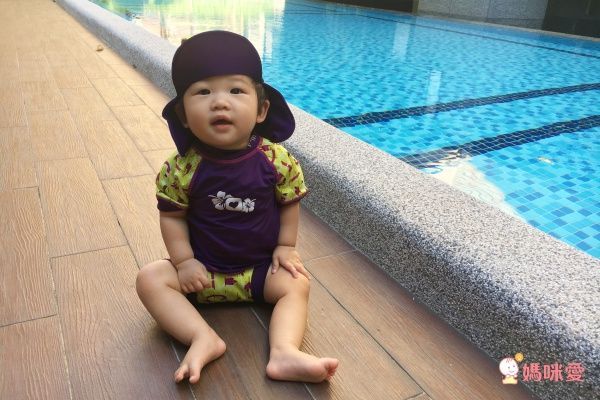 英國Close Pop-in 嬰幼兒防曬泳衣