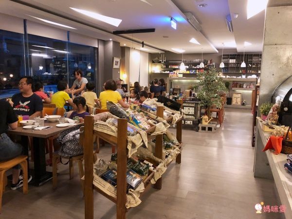 台中鳥日子 承億文旅★台中鬧區之中 去哪都方便♪