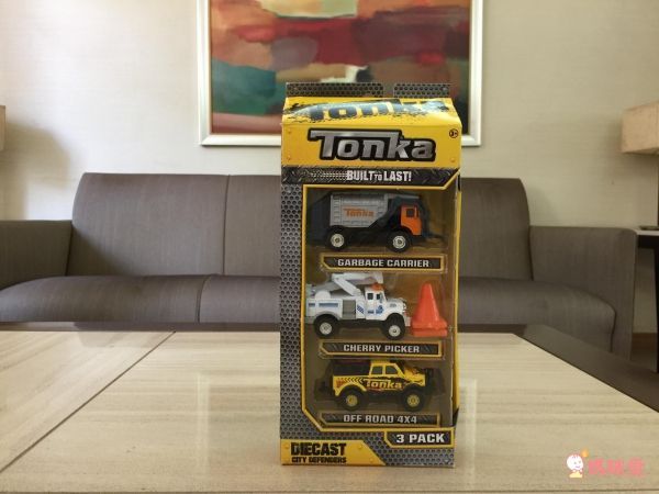團購價 75 折起【美國 TONKA】巨型車／聲光車