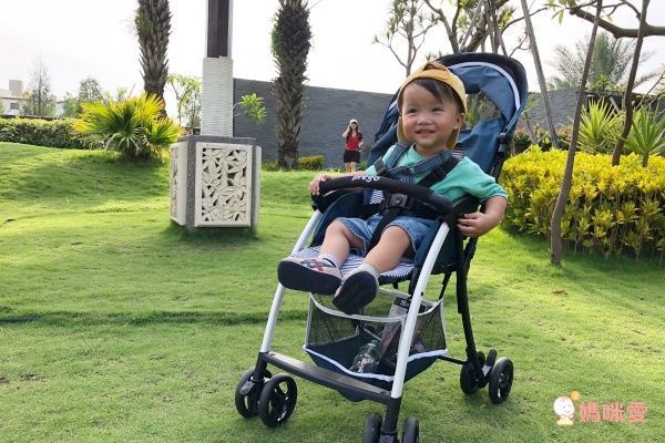 新加坡 prego Feather Lite 3.7kgs 秒收超輕量嬰幼兒手推車