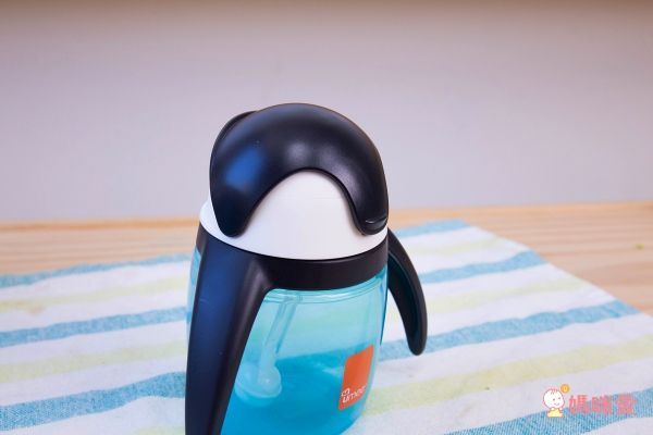 荷蘭 Umee 優酷企鵝雙握把吸管水杯