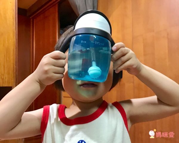 荷蘭 Umee 優酷企鵝雙握把吸管水杯